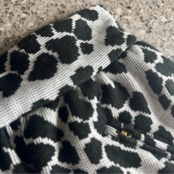 Animal Print Pleated High-Waisted Mini Skirt - Size 1 ⭐🐆 - Picture 7 of 9